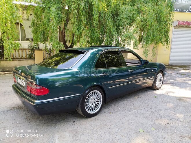 Mercedes E 320 1995, 385,000 km - 3.2 l - İsmayıllı