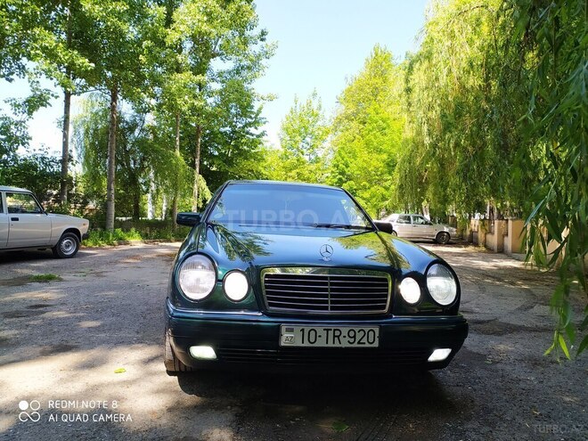 Mercedes E 320 1995, 385,000 km - 3.2 l - İsmayıllı