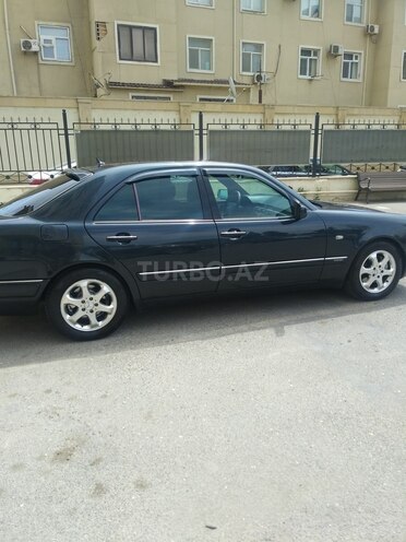 Mercedes E 240 1998, 318,000 km - 2.4 l - Bakı