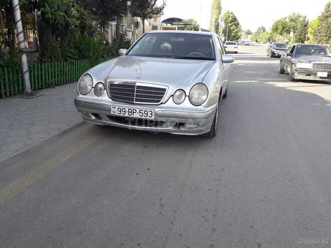 Mercedes E 240 2001, 252,000 km - 2.4 l - Ağdam