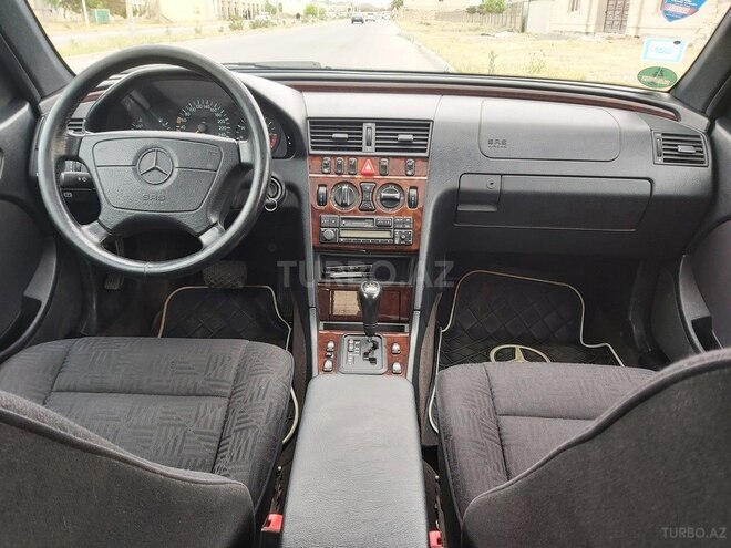 Mercedes C 240 1997, 154,000 km - 2.4 l - Sumqayıt