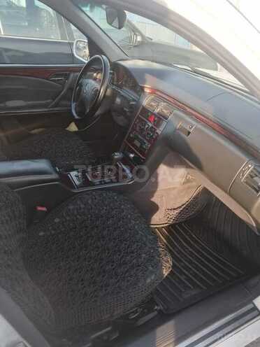 Mercedes E 220 1999, 490,000 km - 2.2 l - Bakı