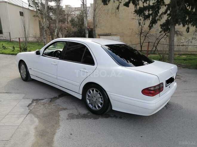 Mercedes E 220 1999, 490,000 km - 2.2 l - Bakı