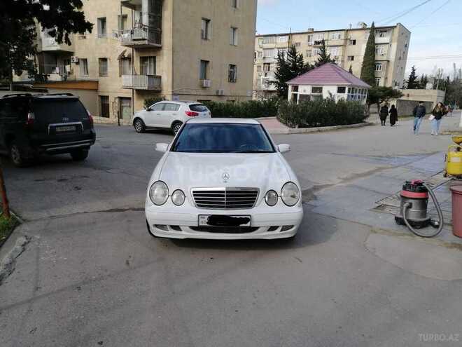 Mercedes E 220 1999, 490,000 km - 2.2 l - Bakı