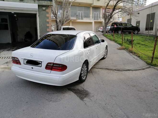 Mercedes E 220 1999, 490,000 km - 2.2 l - Bakı