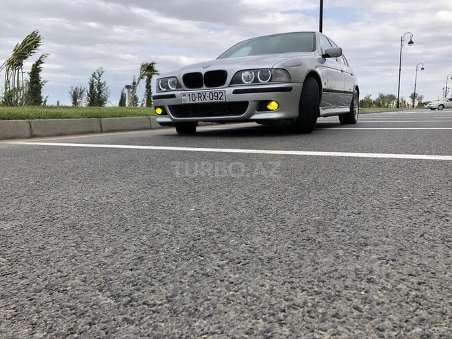 BMW 528 1999, 282,000 km - 2.8 l - Sumqayıt