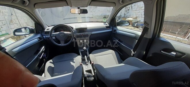 Opel Astra 2006, 188,000 km - 1.4 l - Bakı