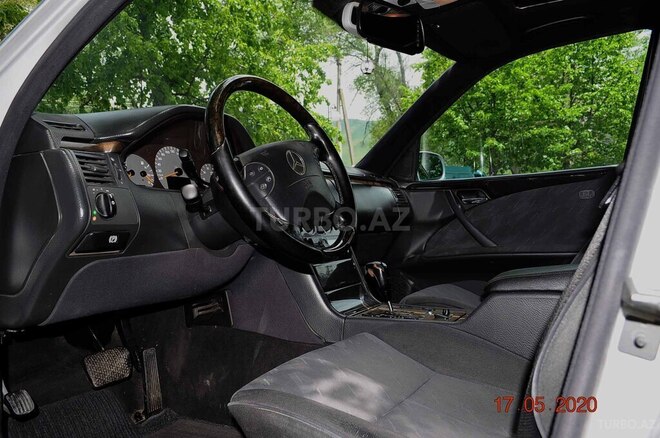 Mercedes E 240 2000, 277,000 km - 2.4 l - Şəki