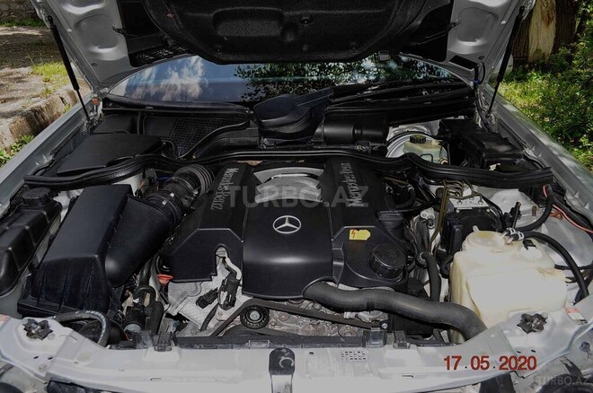 Mercedes E 240 2000, 277,000 km - 2.4 l - Şəki