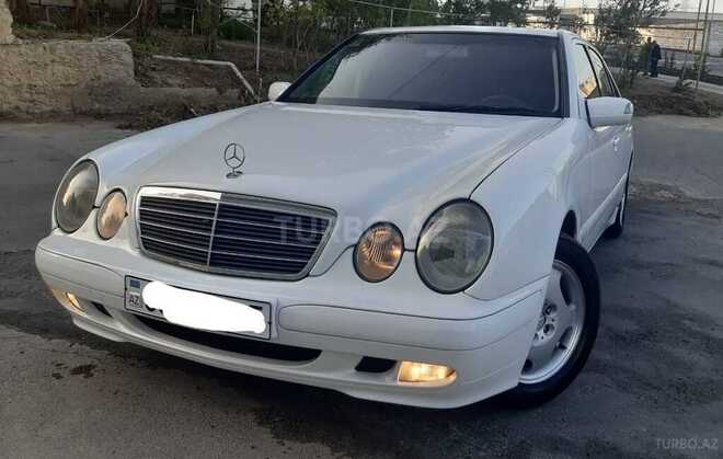 Mercedes E 220 2001, 384,700 km - 2.2 l - Bakı