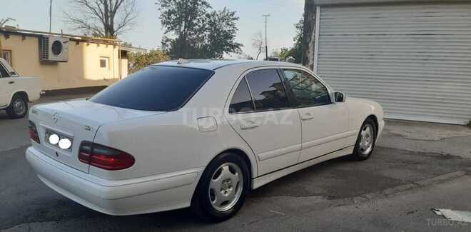 Mercedes E 220 2001, 384,700 km - 2.2 l - Bakı