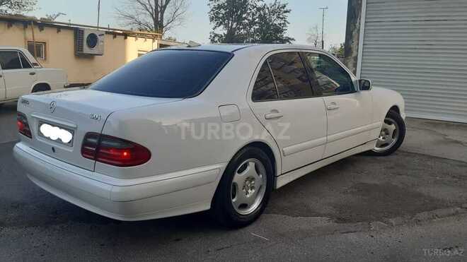 Mercedes E 220 2001, 384,700 km - 2.2 l - Bakı