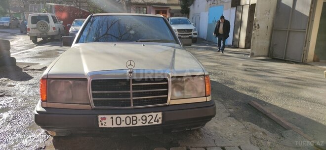 Mercedes E 300 1987, 450,000 km - 3.0 л - Bakı