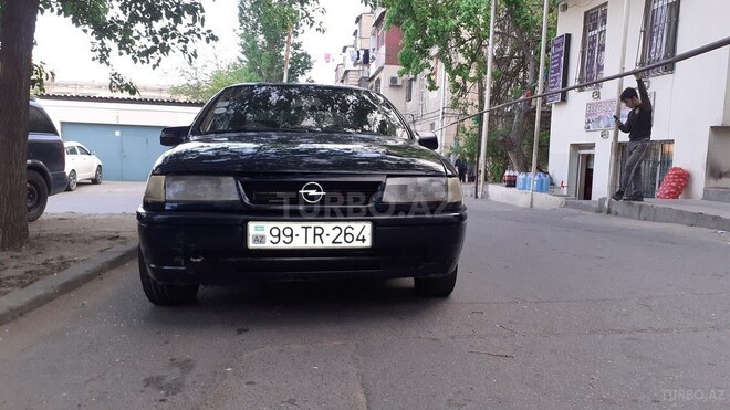 Opel Vectra 1993, 360,000 km - 1.7 л - Bakı
