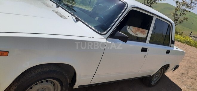 LADA (VAZ) 2107 2009, 100,000 km - 1.6 л - Yardımlı