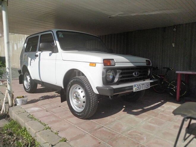 LADA (VAZ) Niva 2015, 98,000 km - 1.7 л - Zaqatala