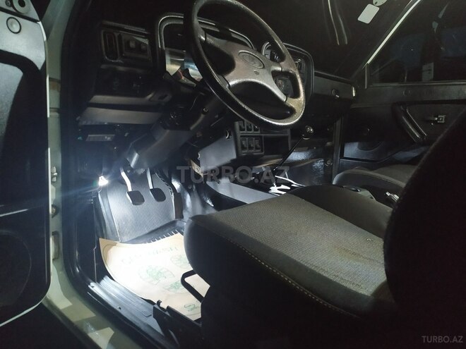 LADA (VAZ) Niva 2015, 98,000 km - 1.7 л - Zaqatala