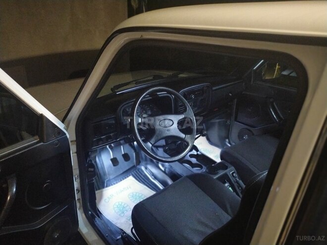 LADA (VAZ) Niva 2015, 98,000 km - 1.7 л - Zaqatala