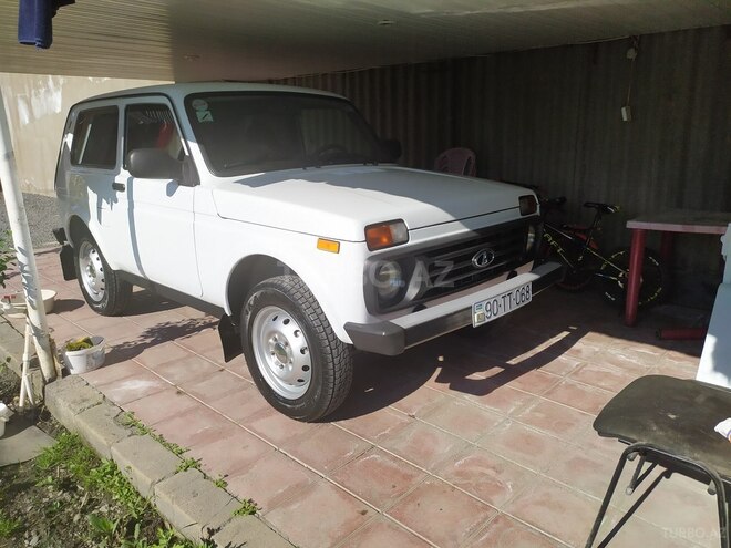 LADA (VAZ) Niva 2015, 98,000 km - 1.7 л - Zaqatala