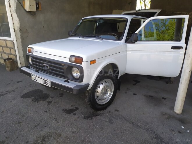 LADA (VAZ) Niva 2015, 98,000 km - 1.7 л - Zaqatala