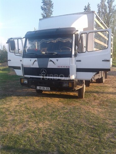 Mercedes Atego 814 1996, 230,000 km - 4.0 л - Sabirabad