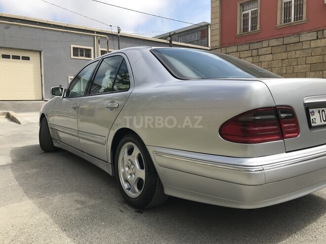 Mercedes E 280 2001, 291,000 km - 2.8 l - Bakı