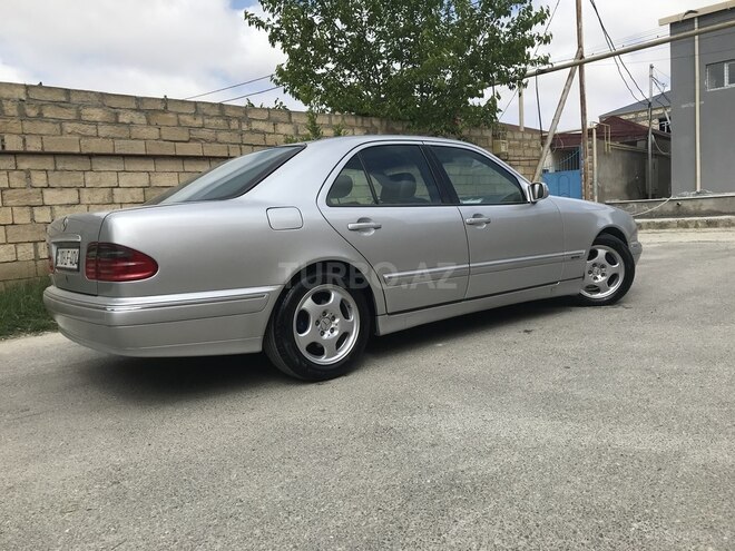 Mercedes E 280 2001, 291,000 km - 2.8 l - Bakı