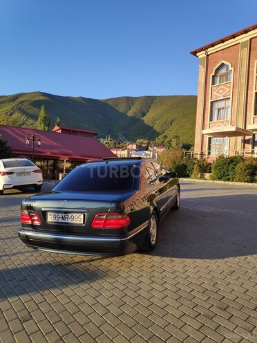 Mercedes E 320 2000, 231,000 km - 3.2 l - Bakı