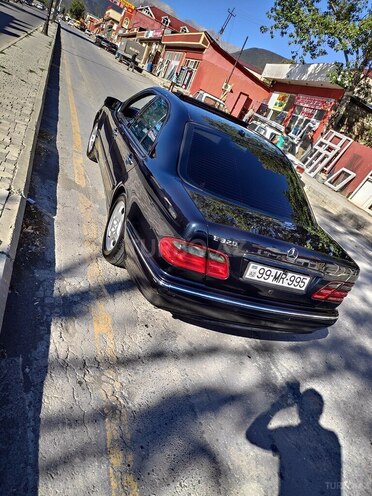 Mercedes E 320 2000, 231,000 km - 3.2 l - Bakı