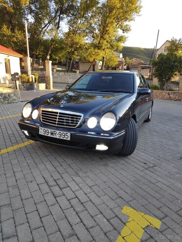 Mercedes E 320 2000, 231,000 km - 3.2 l - Bakı