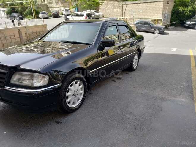 Mercedes C 220 1995, 261,000 km - 2.2 l - Bakı