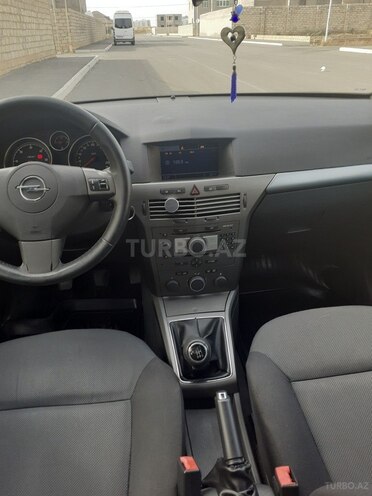Opel Astra 2006, 300,000 km - 1.3 l - Bakı