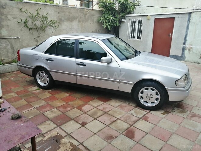 Mercedes C 180 1995, 495,000 km - 1.8 l - Bakı
