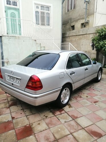 Mercedes C 180 1995, 495,000 km - 1.8 l - Bakı