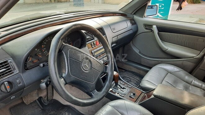 Mercedes C 180 1999, 269,600 km - 1.8 л - Göyçay