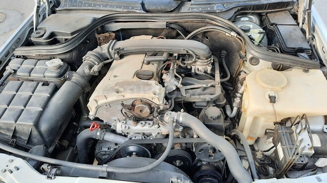 Mercedes C 180 1999, 269,600 km - 1.8 л - Göyçay