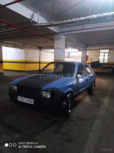 Opel  1981, 450,000 km - 1.6 l - Bakı