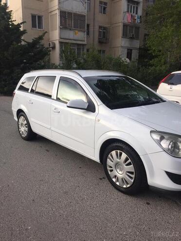 Opel Astra 2007, 204,000 km - 1.4 л - Bakı