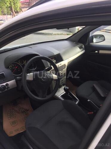 Opel Astra 2007, 204,000 km - 1.4 л - Bakı