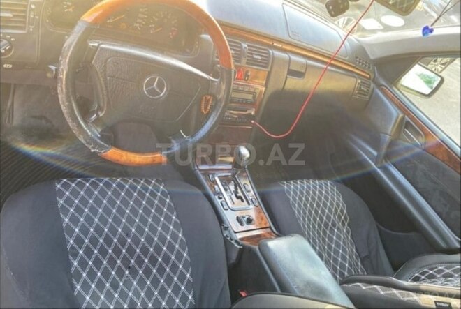 Mercedes E 240 1998, 222,500 km - 2.4 л - Xırdalan