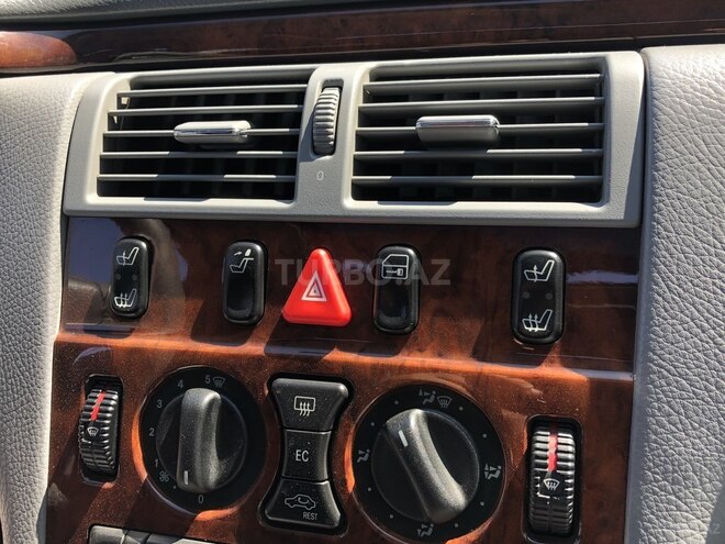 Mercedes E 240 1999, 201,000 km - 2.4 l - Bakı