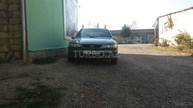 Opel Vectra 1996, 400,000 km - 1.8 l - Şirvan