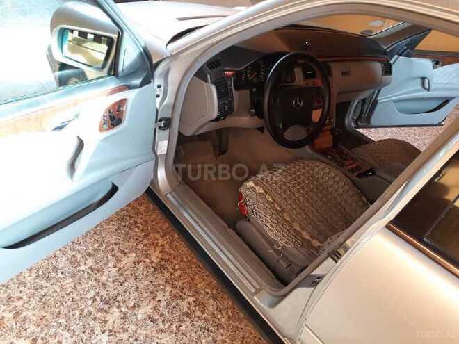 Mercedes E 240 1999, 286,000 km - 2.4 l - Gəncə