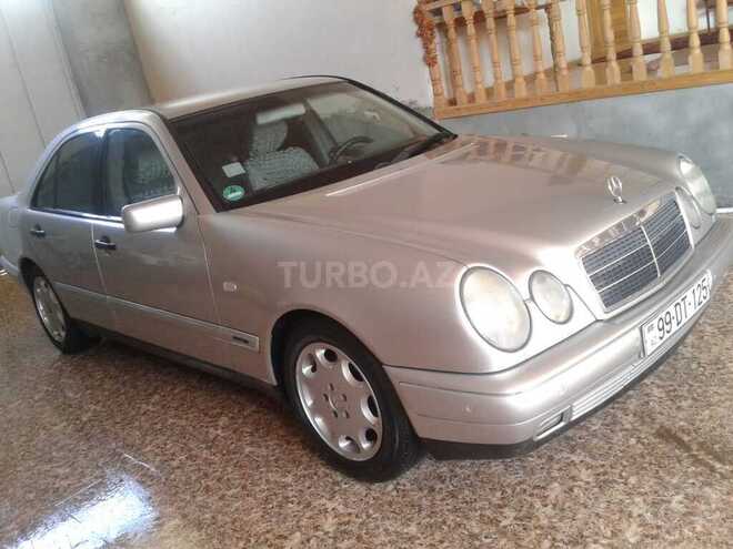 Mercedes E 240 1999, 286,000 km - 2.4 l - Gəncə