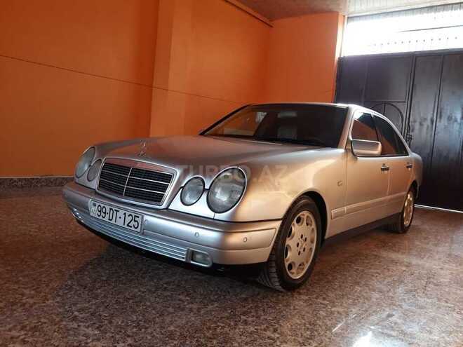 Mercedes E 240 1999, 286,000 km - 2.4 l - Gəncə