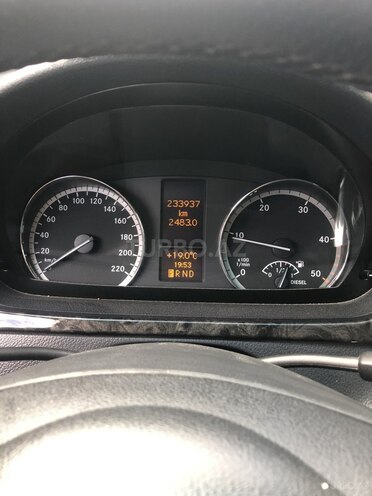 Mercedes Viano 2011, 234,000 km - 2.2 l - Bakı