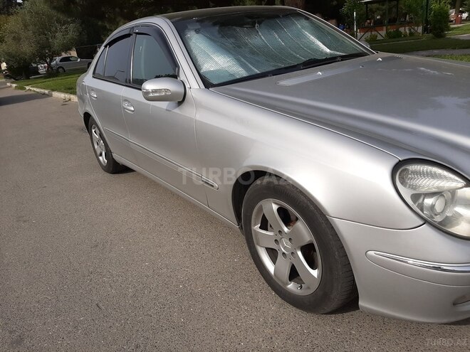 Mercedes E 270 2002, 375,000 km - 2.7 l - Bakı