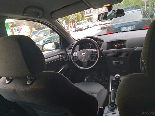 Opel Astra 2005, 175,000 km - 1.4 л - Bakı