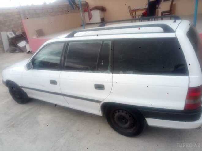 Opel Astra 1994, 500,000 km - 1.7 l - Bakı