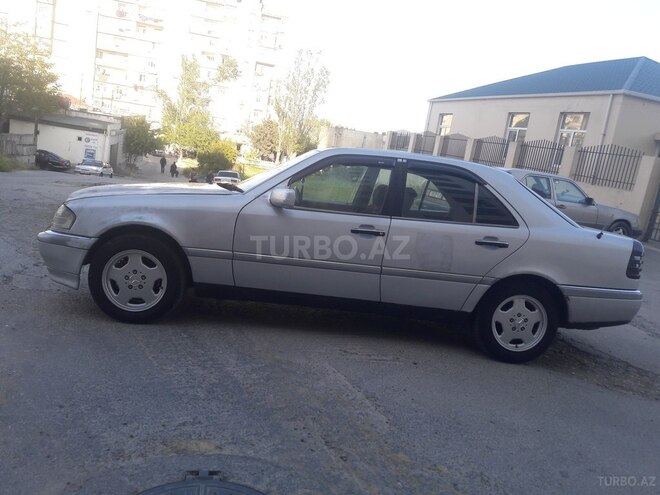 Mercedes C 180 1993, 215,000 km - 1.8 l - Bakı